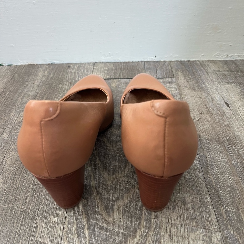 Sofft Tan Leather Heels - Picture 4 of 5